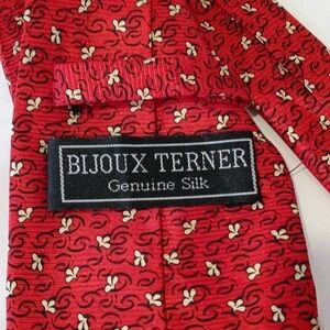 Bijoux Terner genuine silk hand made tie